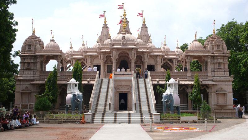 BAPS Sri Swaminarayan Mandir - Vadodara, Gujarat