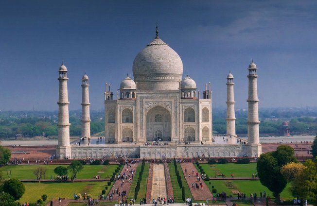 Tourists will be able to visit the Taj Mahal and the Agra Fort from September 21